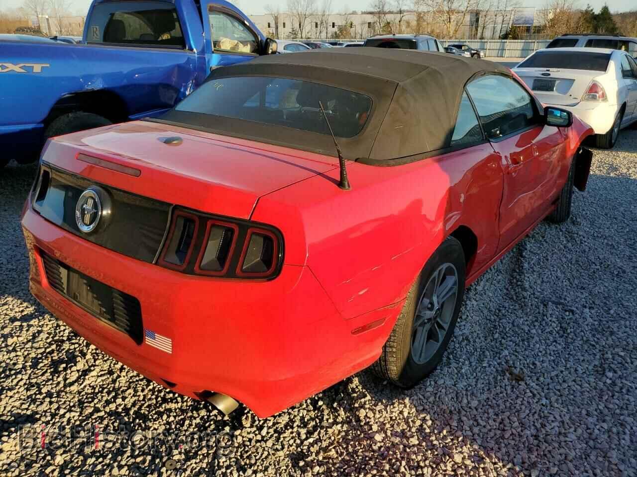 2014 FORD MUSTANG - VIN: 1ZVBP8EM3E5266747 - Фото 4
