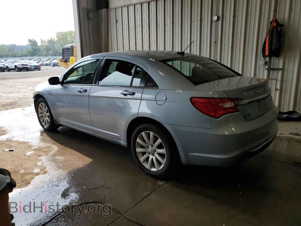 2012 CHRYSLER 200 - VIN: 1C3CCBBBXCN140101 - Фото 2