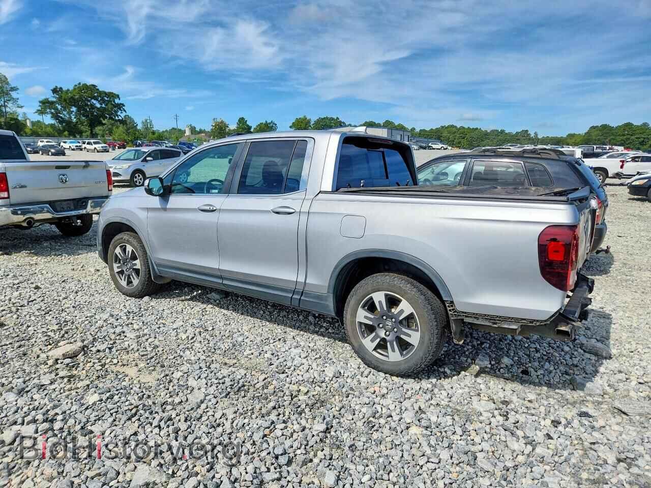 2019 HONDA RIDGELINE - VIN: 5FPYK3F64KB025652 - Фото 2