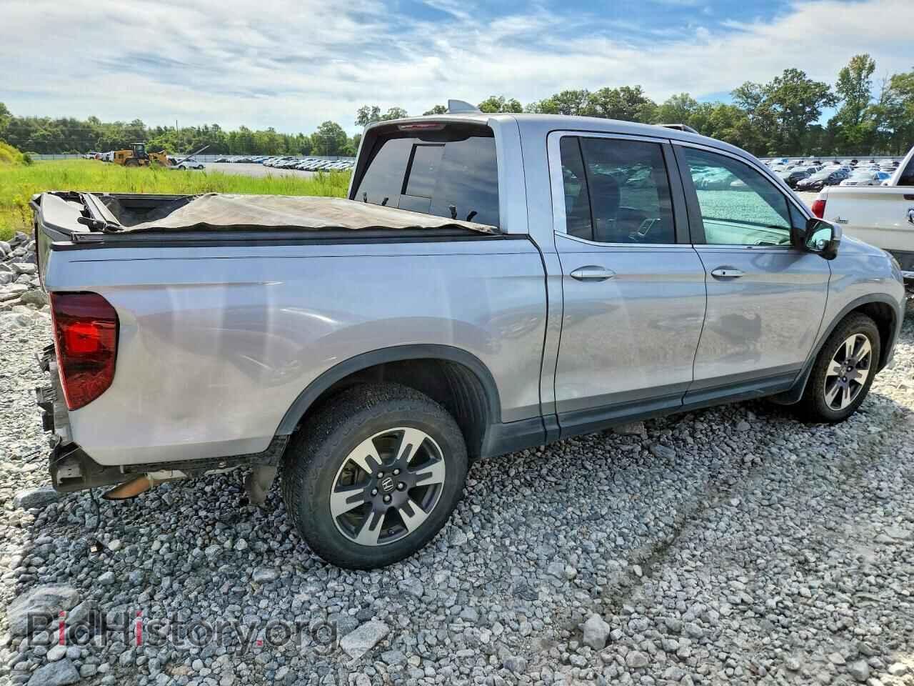 2019 HONDA RIDGELINE - VIN: 5FPYK3F64KB025652 - Фото 3