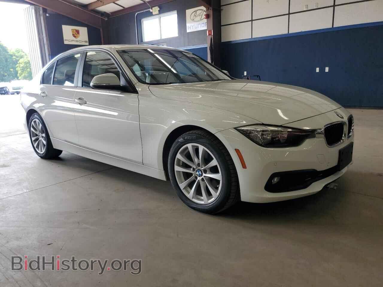 2016 BMW 3 SERIES - VIN: WBA8E5G53GNT41633 - Фото 4