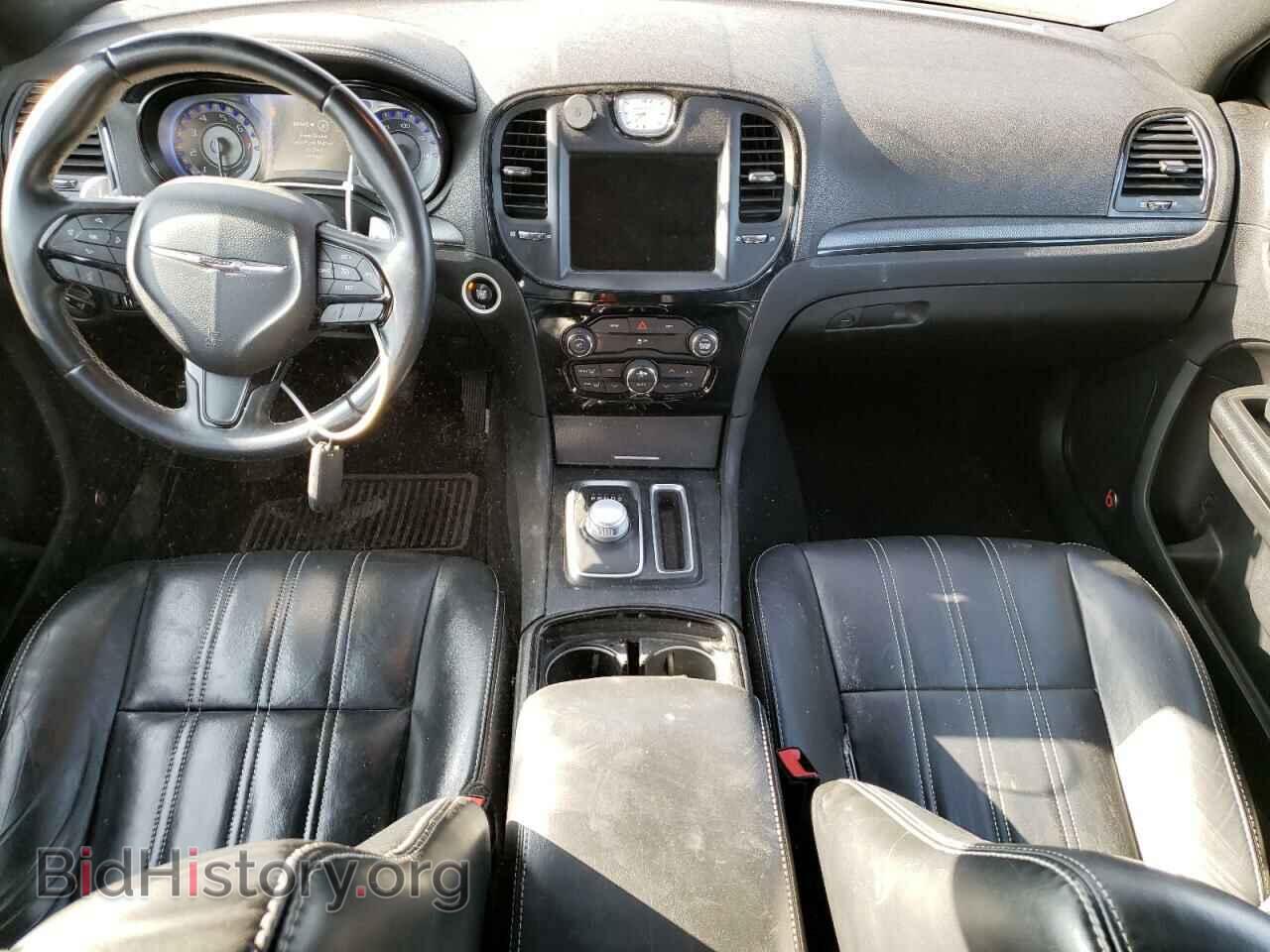 2016 CHRYSLER 300 - VIN: 2C3CCAGG5GH305033 - Фото 8
