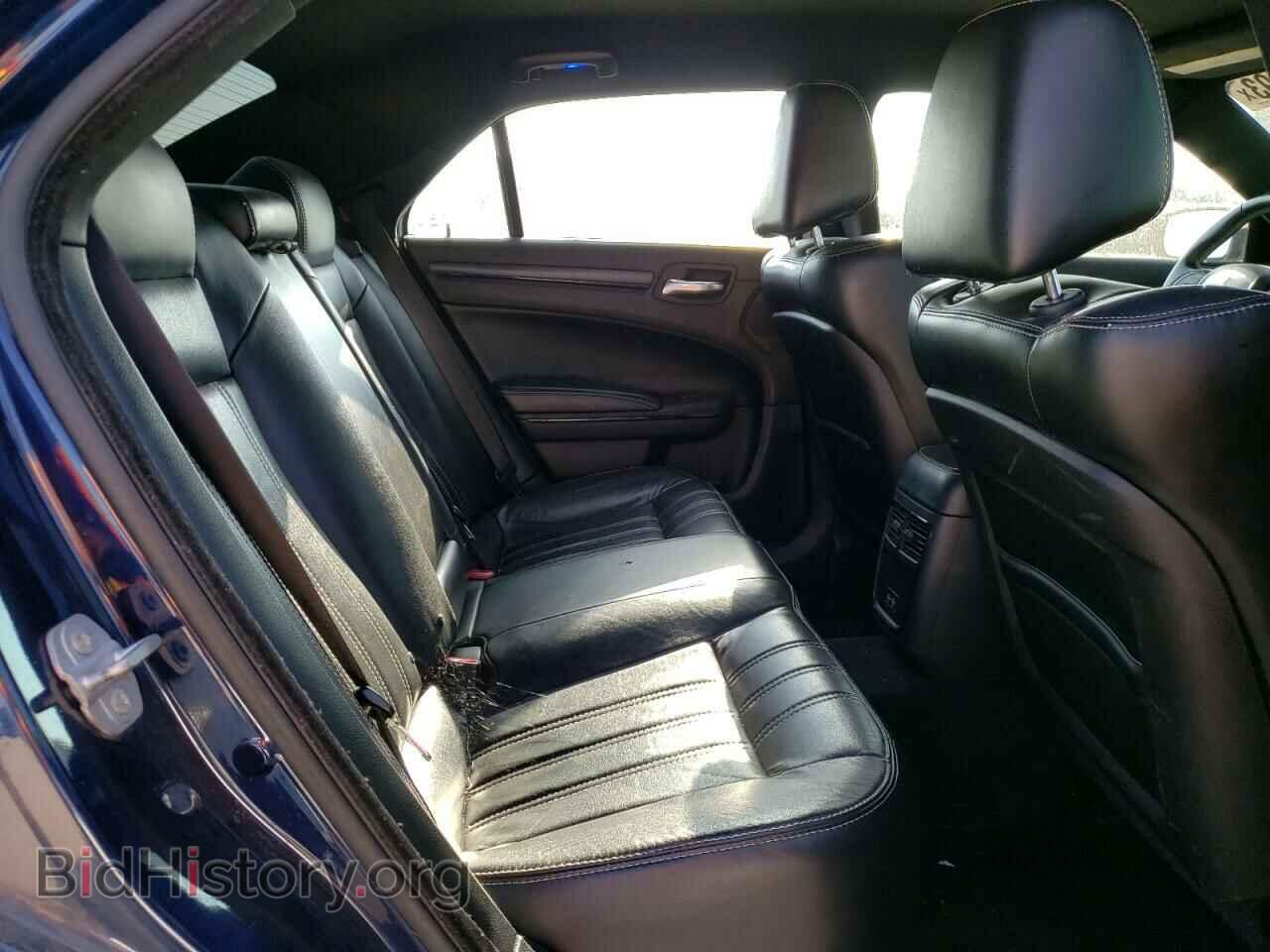 2016 CHRYSLER 300 - VIN: 2C3CCAGG5GH305033 - Фото 10
