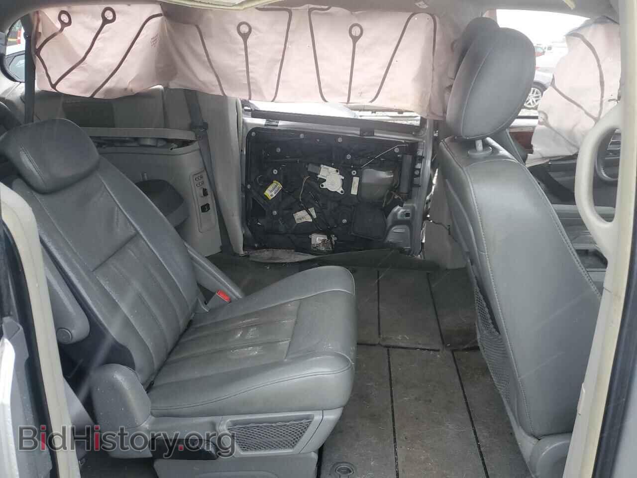 2009 CHRYSLER MINIVAN - VIN: 2A8HR54119R567922 - Фото 10