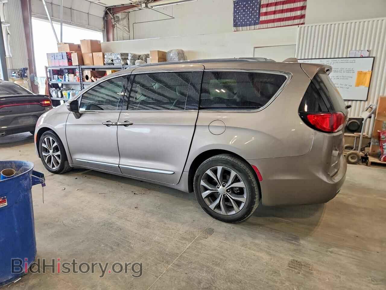 2018 CHRYSLER PACIFICA - VIN: 2C4RC1GG8JR252433 - Фото 2