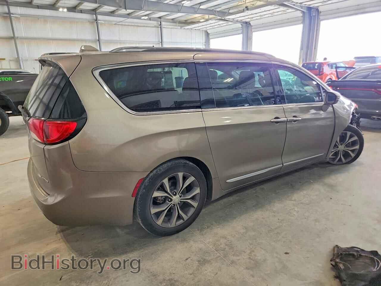 2018 CHRYSLER PACIFICA - VIN: 2C4RC1GG8JR252433 - Фото 3