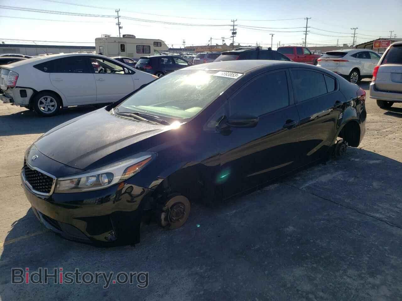 Фотография 3KPFK4A77HE011930 - KIA FORTE 2017
