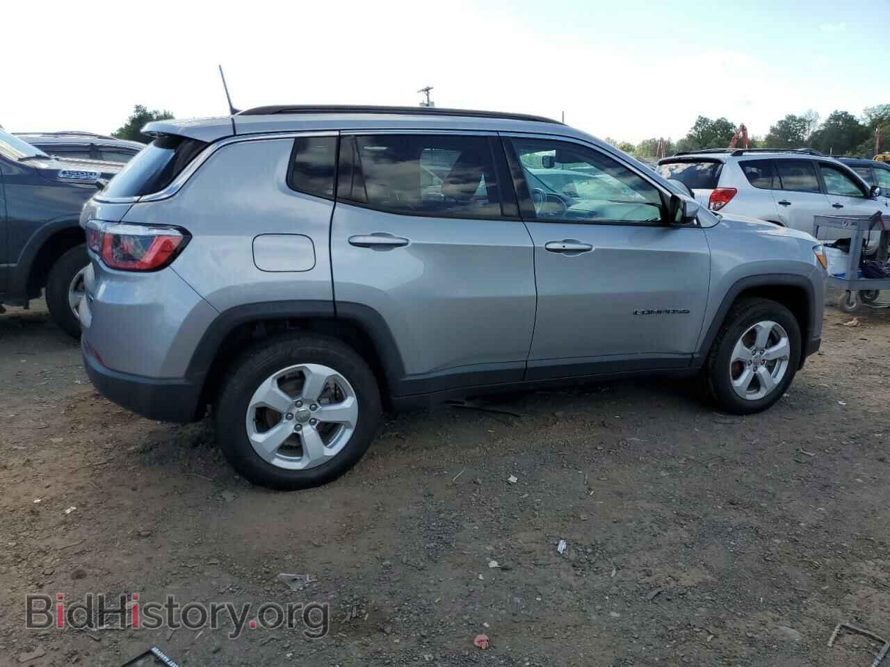 2019 JEEP COMPASS - VIN: 3C4NJDBB0KT792505 - Фото 3