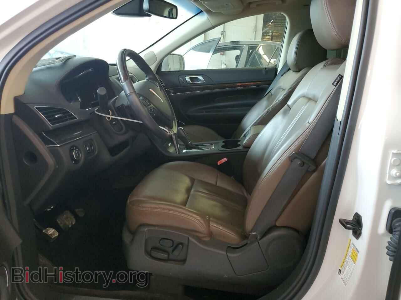 2015 LINCOLN MKT - VIN: 2LMHJ5AT9FBL01198 - Фото 7