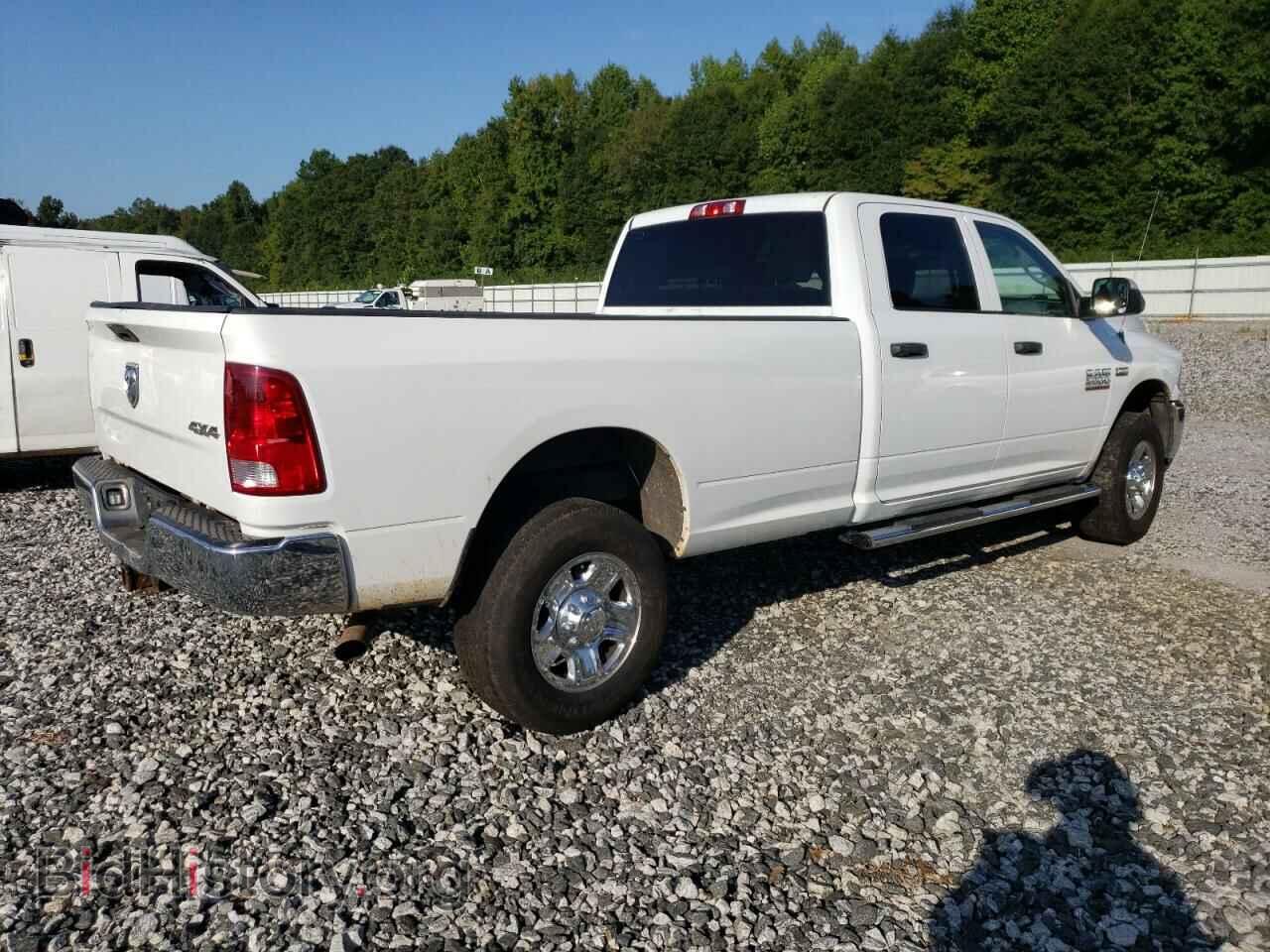 2016 RAM All Models - VIN: 3C6UR5HJ4GG187712 - Фото 3