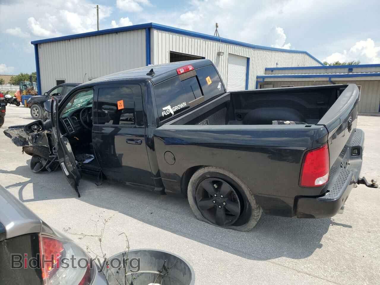 2018 RAM 1500 - VIN: 1C6RR7LT0JS237659 - Photo 2