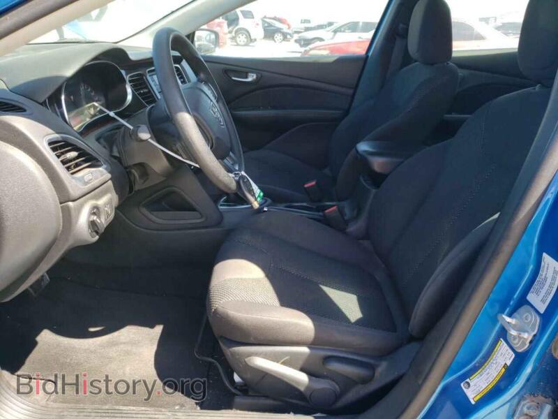 2015 Dodge DART (VIN 1C3CDFAA3FD390304) — photo 7 of 12