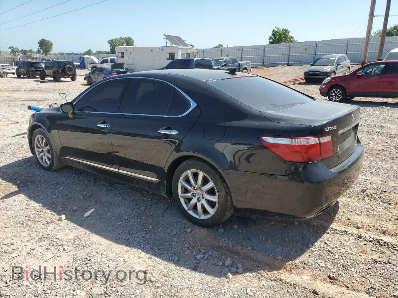 2007 LEXUS LS460 - VIN: JTHBL46F075002555 - Photo 2