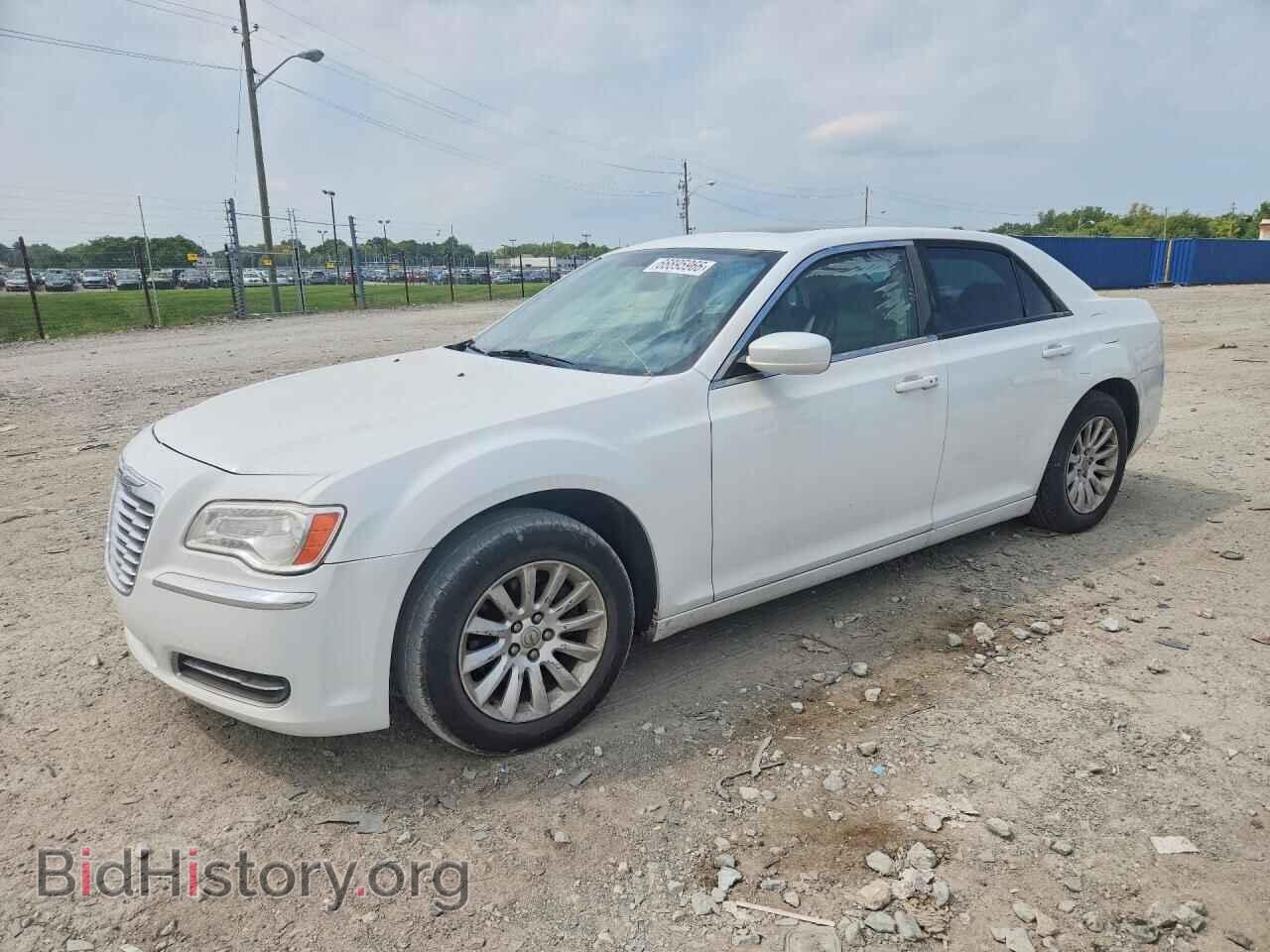 2013 Chrysler 300 (VIN 2C3CCAAG7DH572971) — фото 1 из 12, Copart, повреждение: механическое