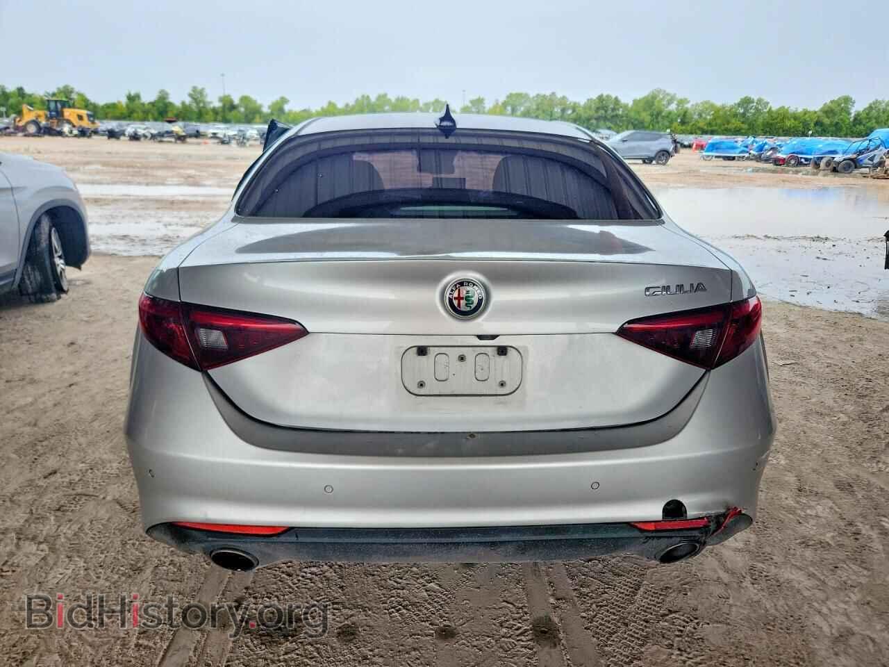 2017 ALFA ROMEO GIULIA - VIN: ZARFAEBN4H7545690 - Photo 6