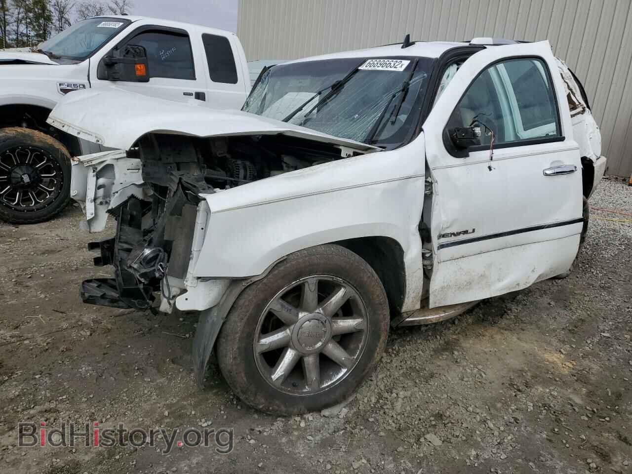 2011 GMC YUKON - VIN: 1GKS2EEF6BR121745 - Фото 2