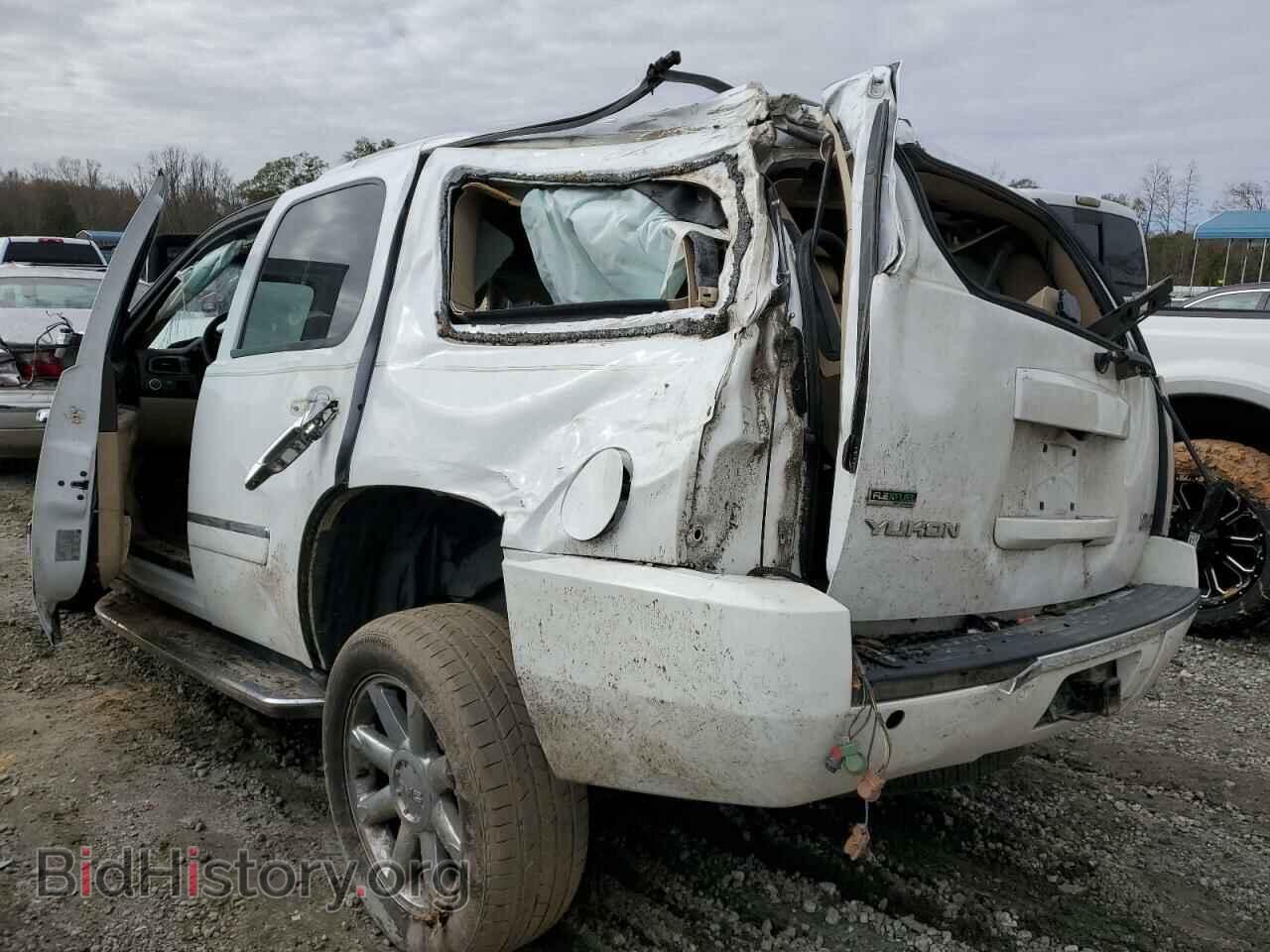2011 GMC YUKON - VIN: 1GKS2EEF6BR121745 - Фото 3