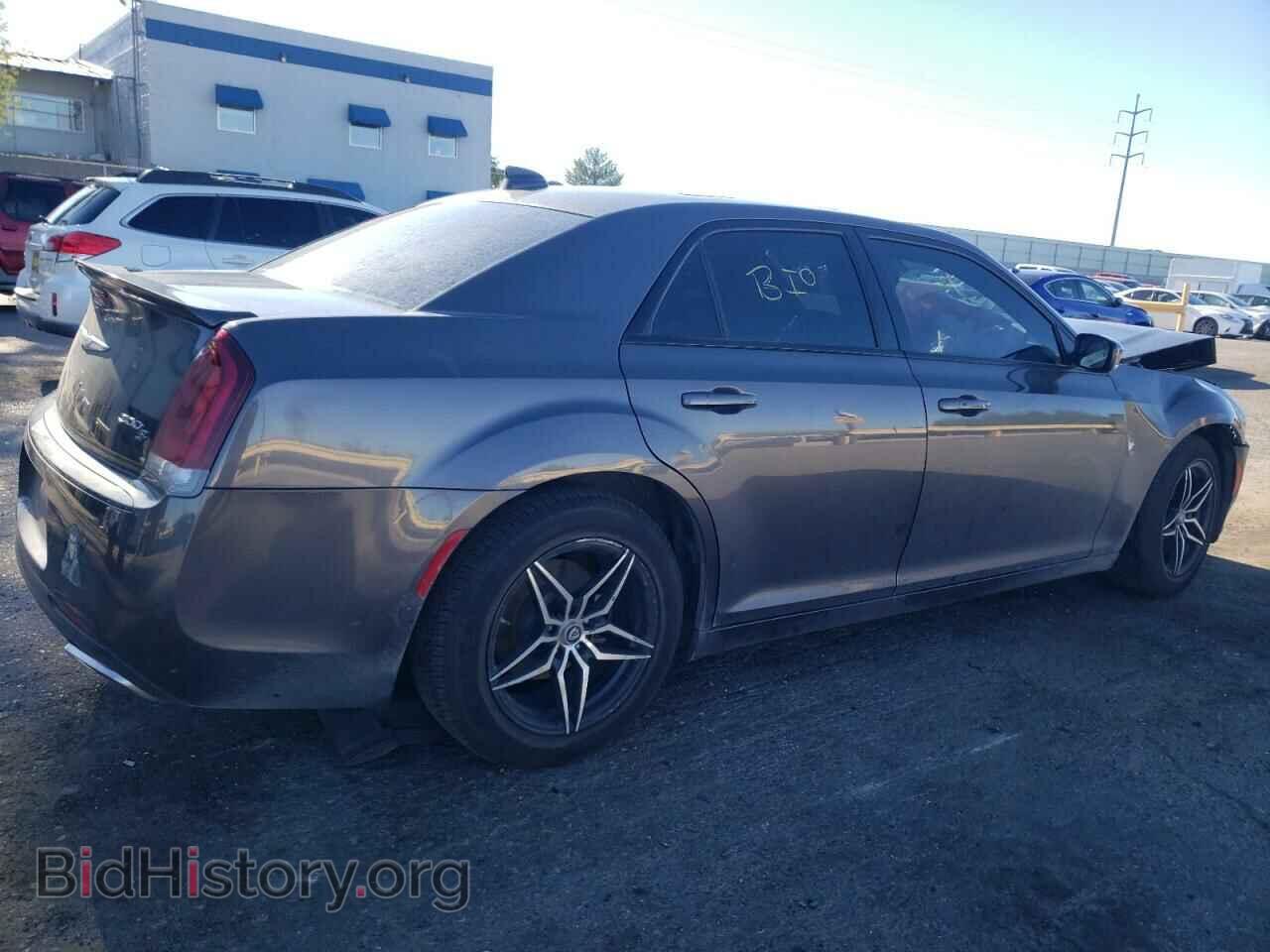 2018 CHRYSLER 300 - VIN: 2C3CCABG0JH314169 - Фото 3
