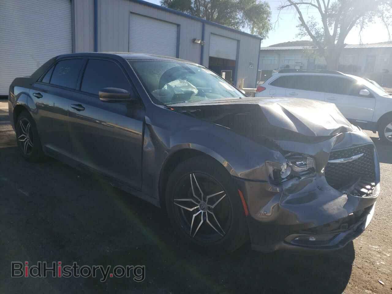 2018 CHRYSLER 300 - VIN: 2C3CCABG0JH314169 - Фото 4