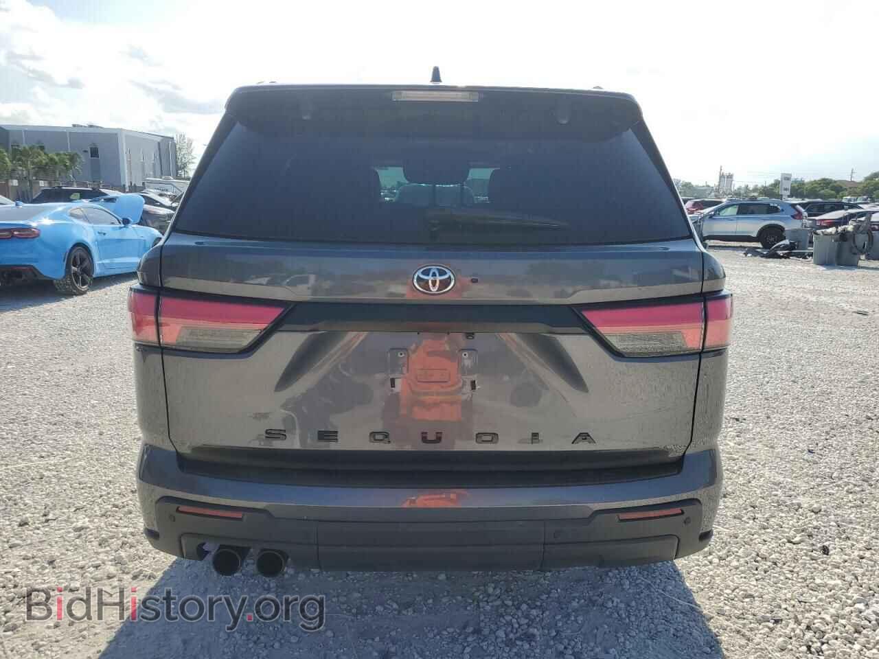 2023 TOYOTA SEQUOIA - VIN: 7SVAAABA2PX018777 - Фото 6