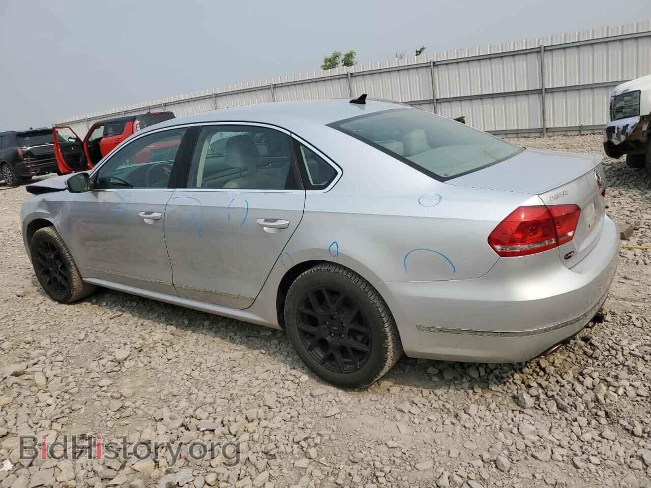 2015 VOLKSWAGEN PASSAT - VIN: 1VWCV7A36FC067836 - Фото 2
