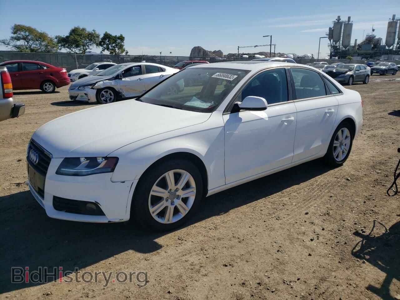 Photo WAUBFAFL5BN006930 - AUDI A4 2011