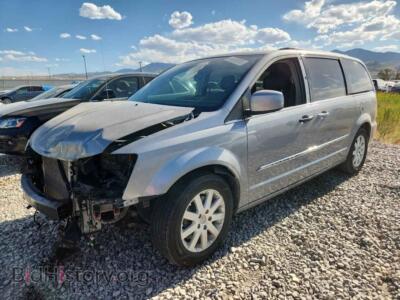 2014 Chrysler MINIVAN Touring, серый — VIN 2C4RC1BG2ER436943, Copart