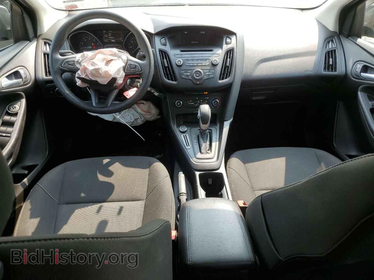 2017 FORD FOCUS - VIN: 1FADP3F22HL200966 - Photo 8