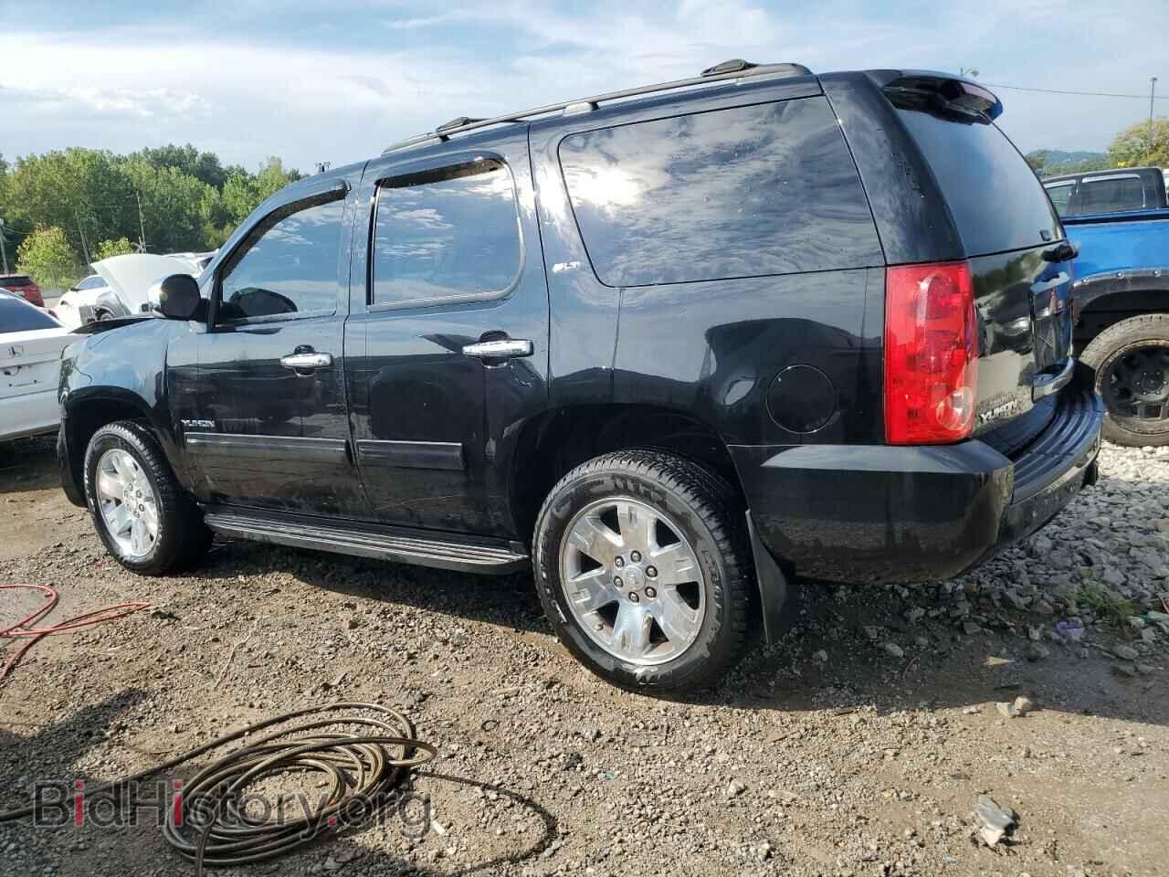 2013 GMC YUKON - VIN: 1GKS2CE03DR365341 - Фото 2