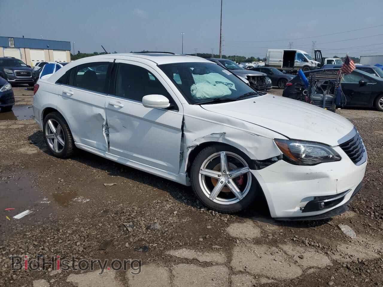 2014 CHRYSLER 200 - VIN: 1C3CCBBG3EN164514 - Фото 4