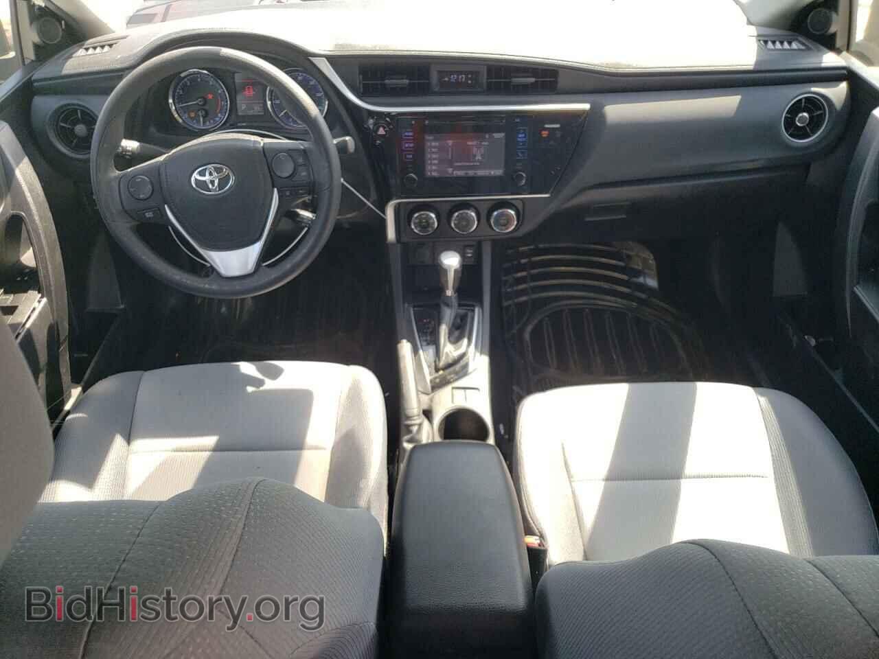 2017 TOYOTA COROLLA - VIN: 5YFBURHE2HP711198 - Фото 8