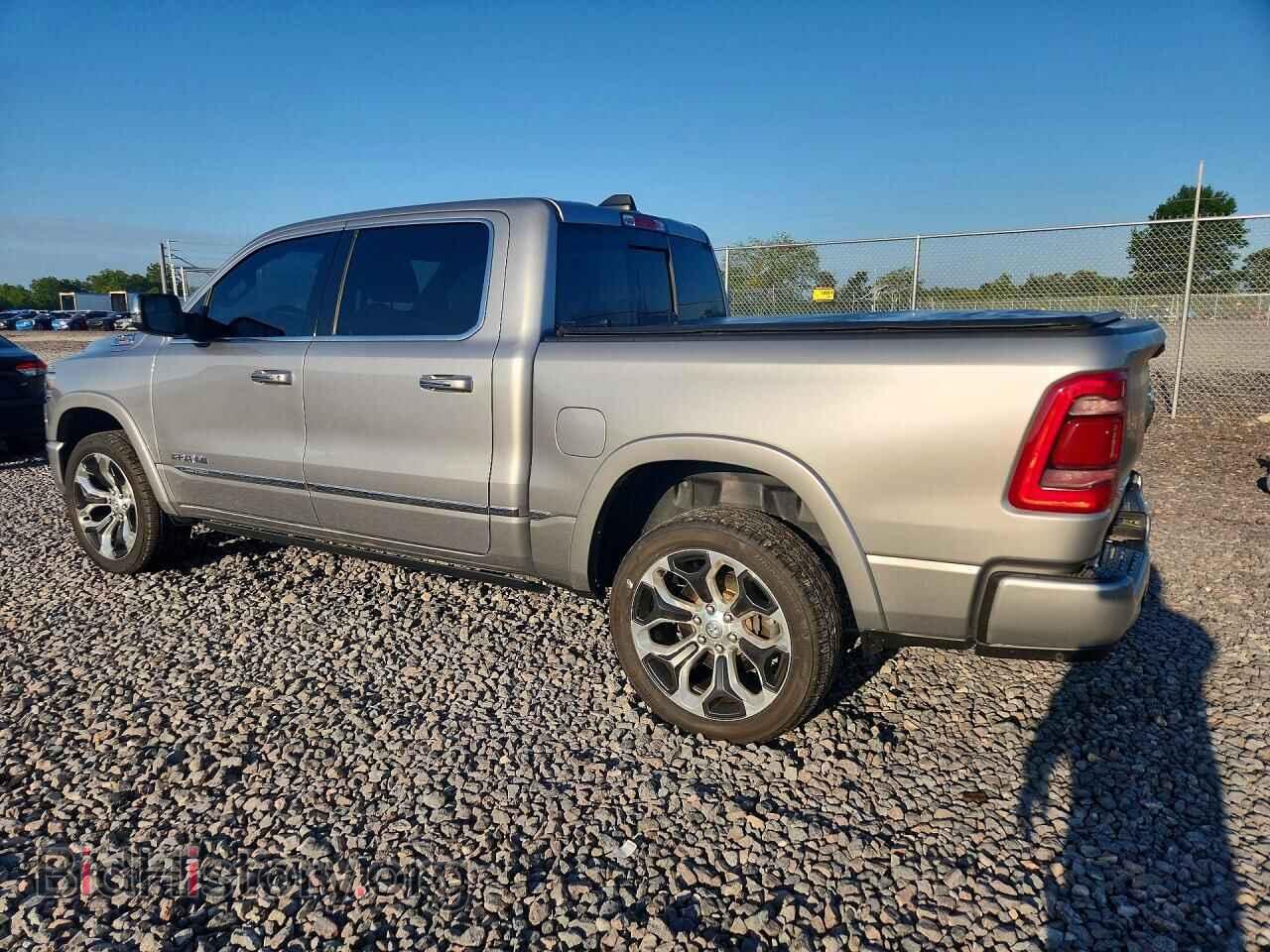 2021 RAM 1500 - VIN: 1C6SRFHM3MN562242 - Photo 2