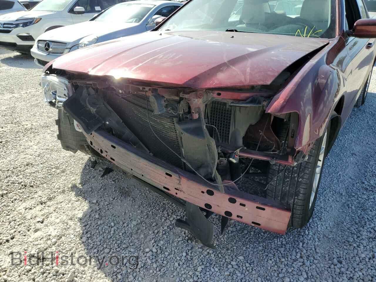 2016 CHRYSLER 300 - VIN: 2C3CCAAG2GH212463 - Фото 9