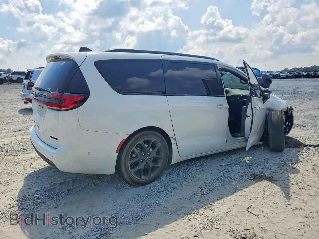 2023 CHRYSLER PACIFICA - VIN: 2C4RC1GG3PR625953 - Photo 3