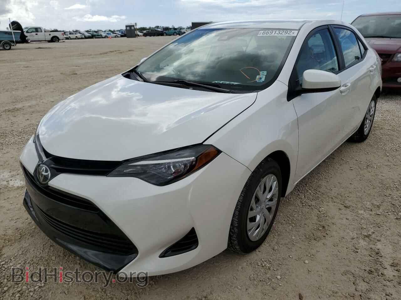 2017 TOYOTA COROLLA - VIN: 5YFBURHE8HP687666 - Фото 2