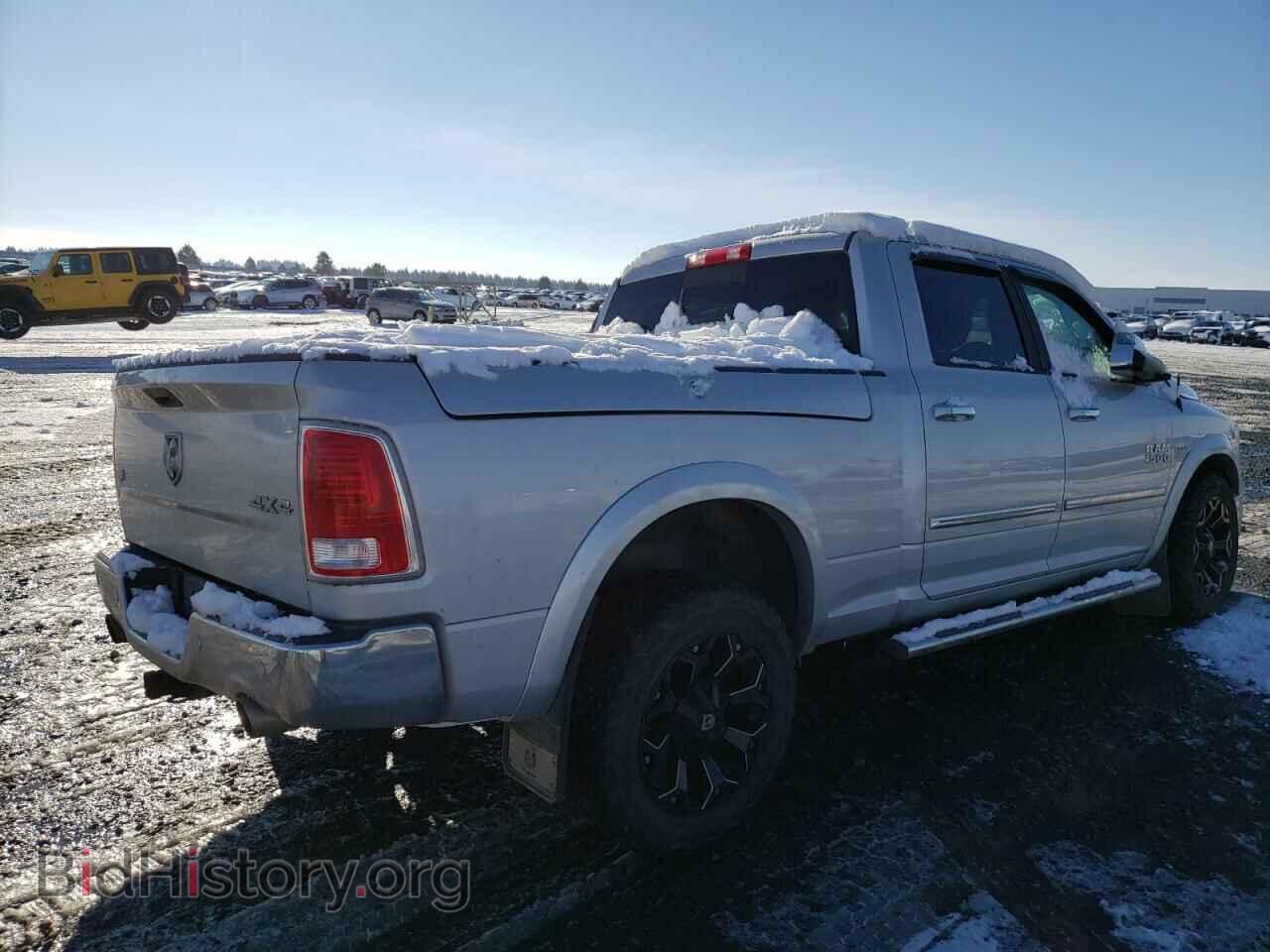 2017 RAM 1500 - VIN: 1C6RR7VT3HS682307 - Фото 4