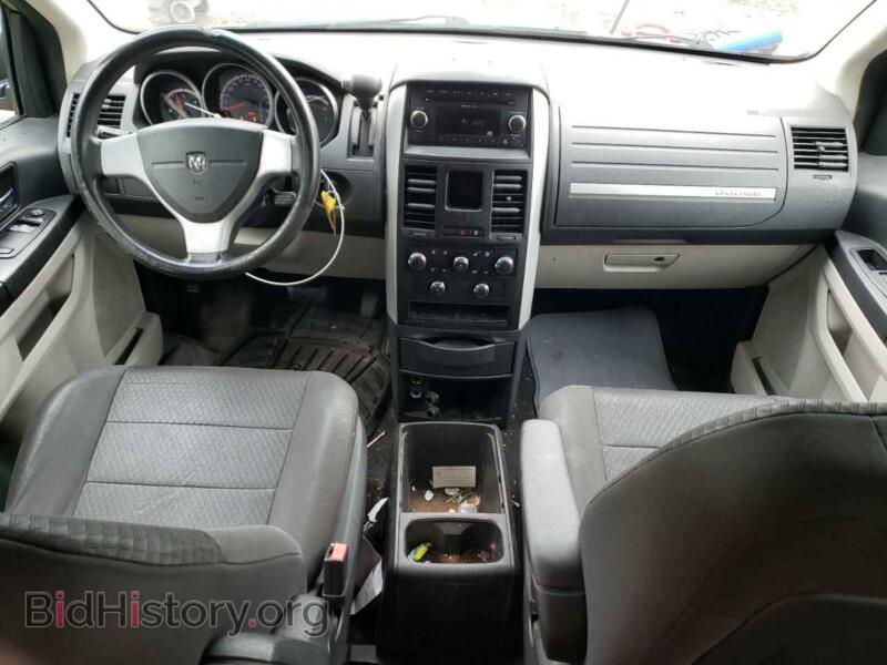 2010 Dodge CARAVAN (VIN 2D4RN4DE3AR478350) — photo 8 of 13