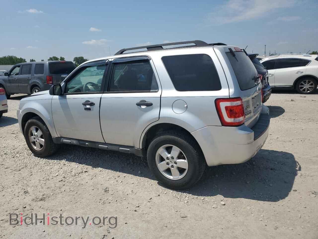 2010 FORD ESCAPE - VIN: 1FMCU0D70AKC59615 - Фото 2