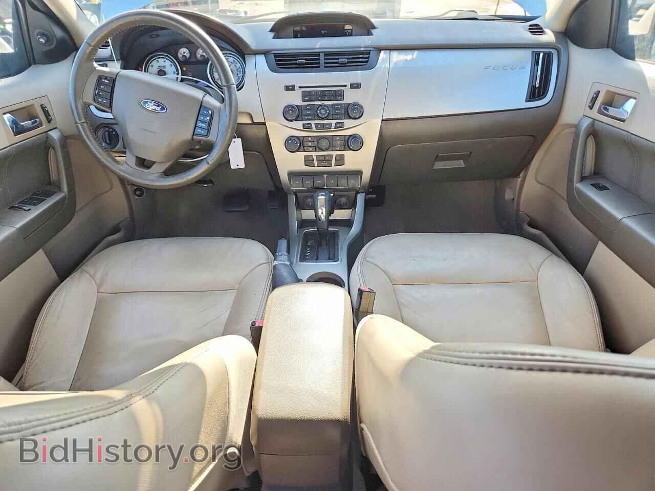 2010 FORD FOCUS - VIN: 1FAHP3GN8AW250737 - Photo 8