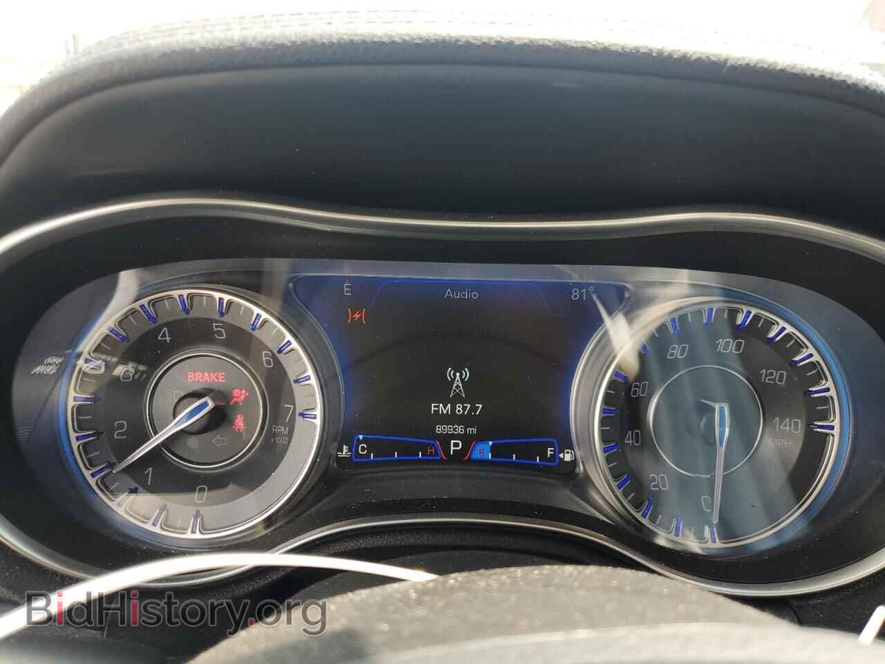 2019 CHRYSLER 300 - VIN: 2C3CCARG9KH634520 - Фото 9