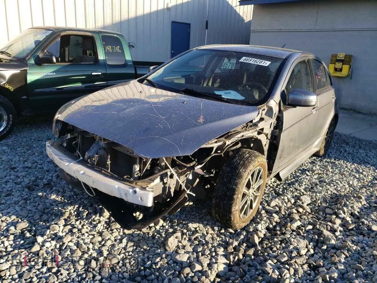 2017 MITSUBISHI LANCER - VIN: JA32U2FU7HU004679 - Фото 2