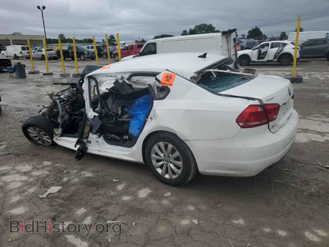 2015 VOLKSWAGEN PASSAT - VIN: 1VWAT7A34FC057660 - Фото 2