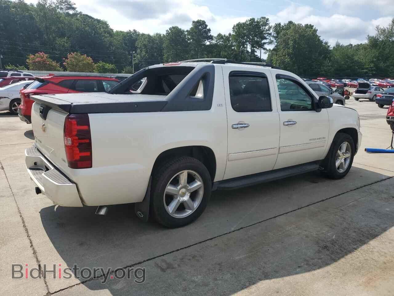 2011 CHEVROLET AVALANCHE - VIN: 3GNMCGE08BG131192 - Фото 3