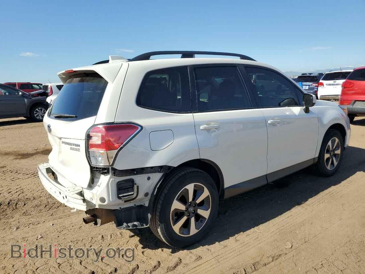 2017 SUBARU FORESTER - VIN: JF2SJAEC5HH458100 - Фото 3