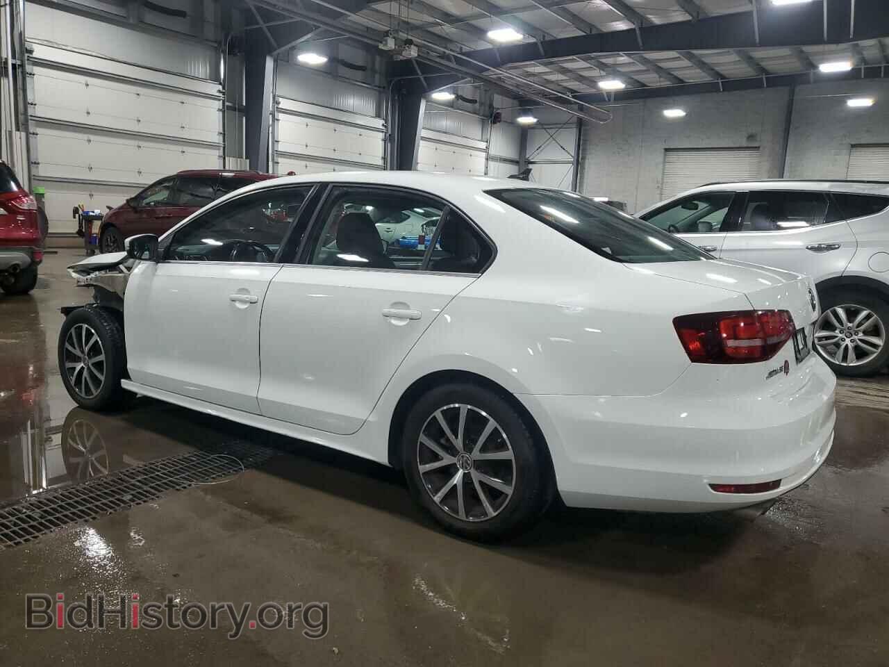 2017 VOLKSWAGEN JETTA - VIN: 3VWDB7AJ6HM262705 - Фото 2