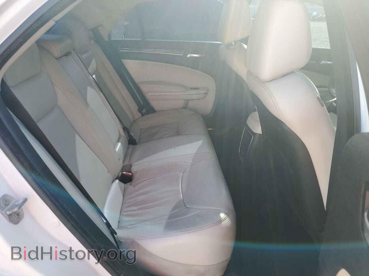 2015 CHRYSLER 300 - VIN: 2C3CCAAG2FH807411 - Фото 10
