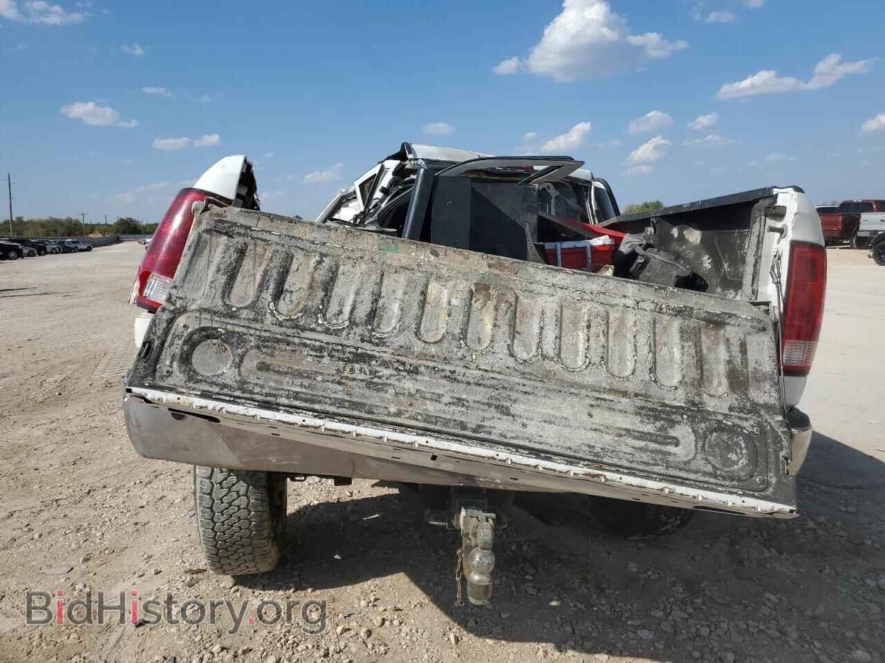 2018 RAM All Models - VIN: 3C6UR5HJ5JG308657 - Photo 6