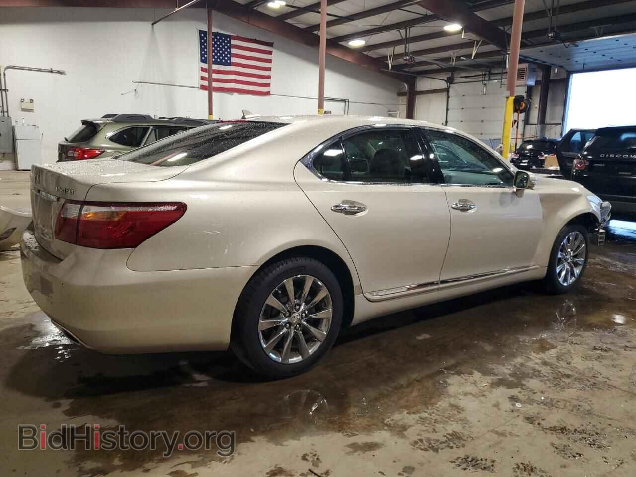 2010 LEXUS LS460 - VIN: JTHBL5EF9A5099432 - Photo 3