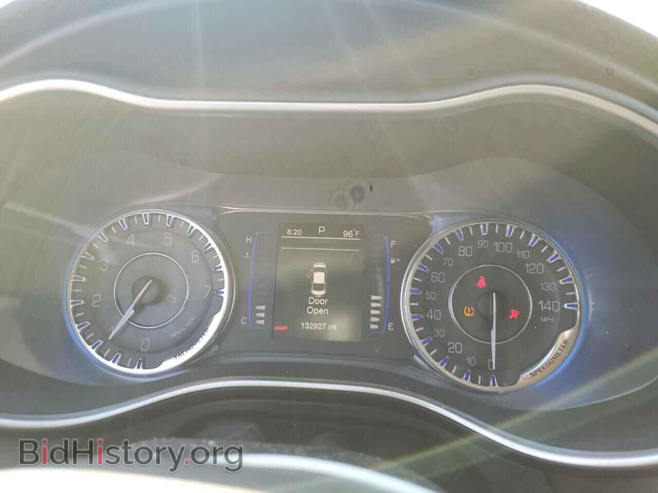 2016 CHRYSLER 200 - VIN: 1C3CCCAB3GN112685 - Фото 9