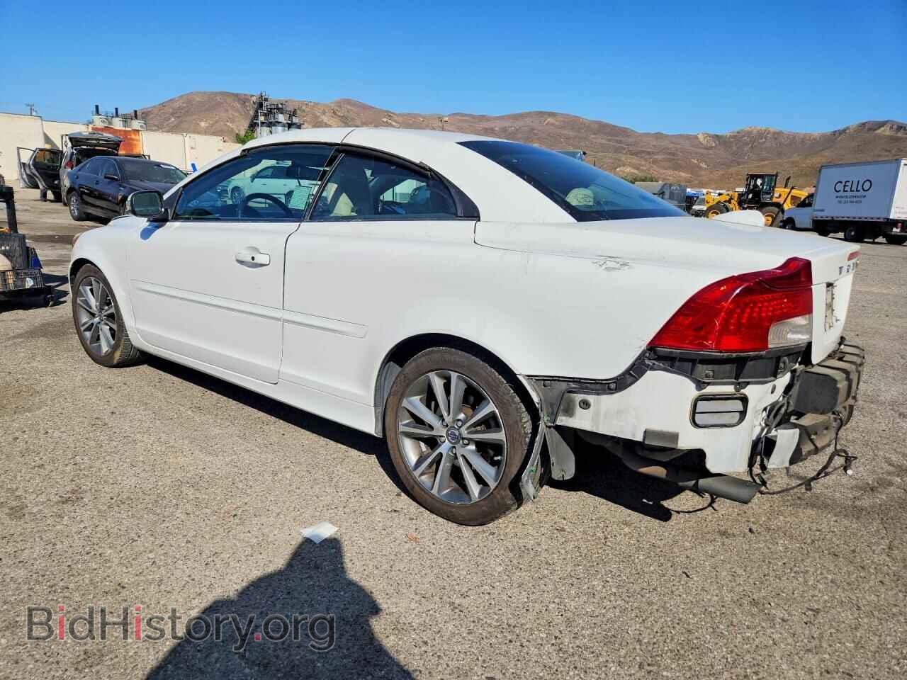 2012 VOLVO C70 - VIN: YV1672MC7CJ128184 - Photo 2